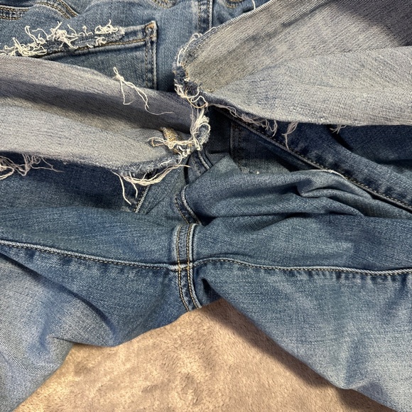 American Eagle Super Hi-Rise Flare Jeans Sz 8 Short Distressed Blue Boho Hippie - Picture 10 of 11